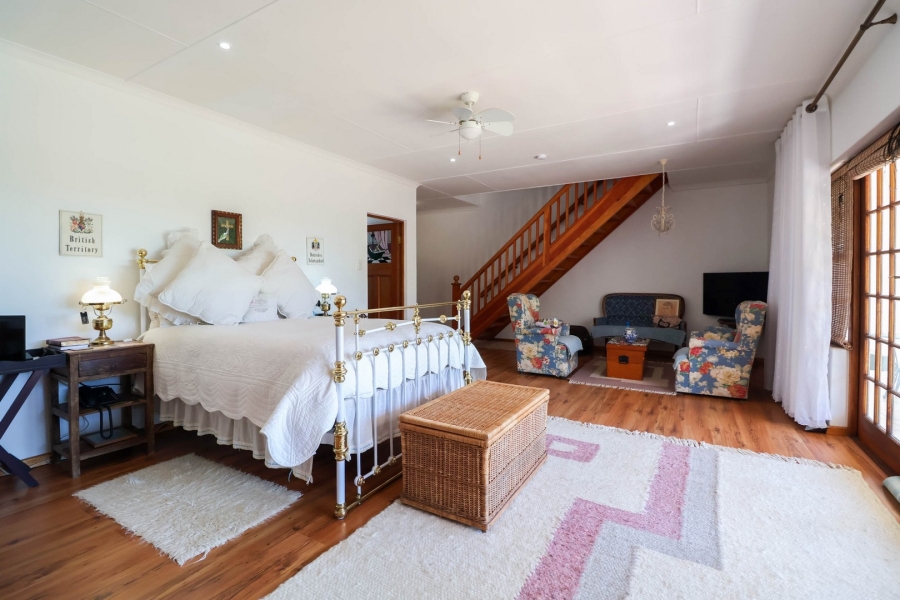 10 Bedroom Property for Sale in Aalwyndal Western Cape